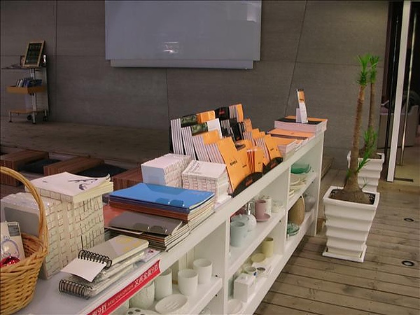 【台北】新文明書店 @莉莉安小貴婦旅行札記 @莉莉安小貴婦旅行札記