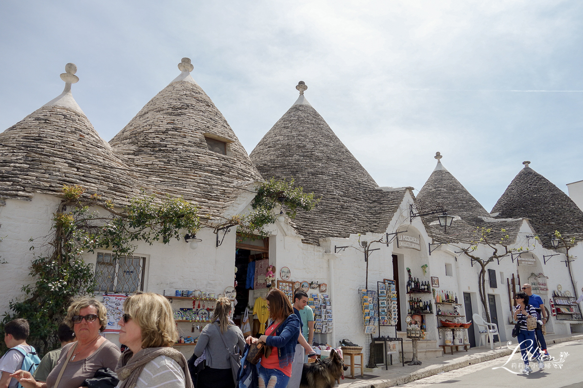 Alberobello, 蘑菇村, 阿爾貝羅貝洛, 南義大利旅遊, 義大利特魯洛, 馬泰拉蘑菇村, 蘑菇村歷史, Alberobello發音, 義大利