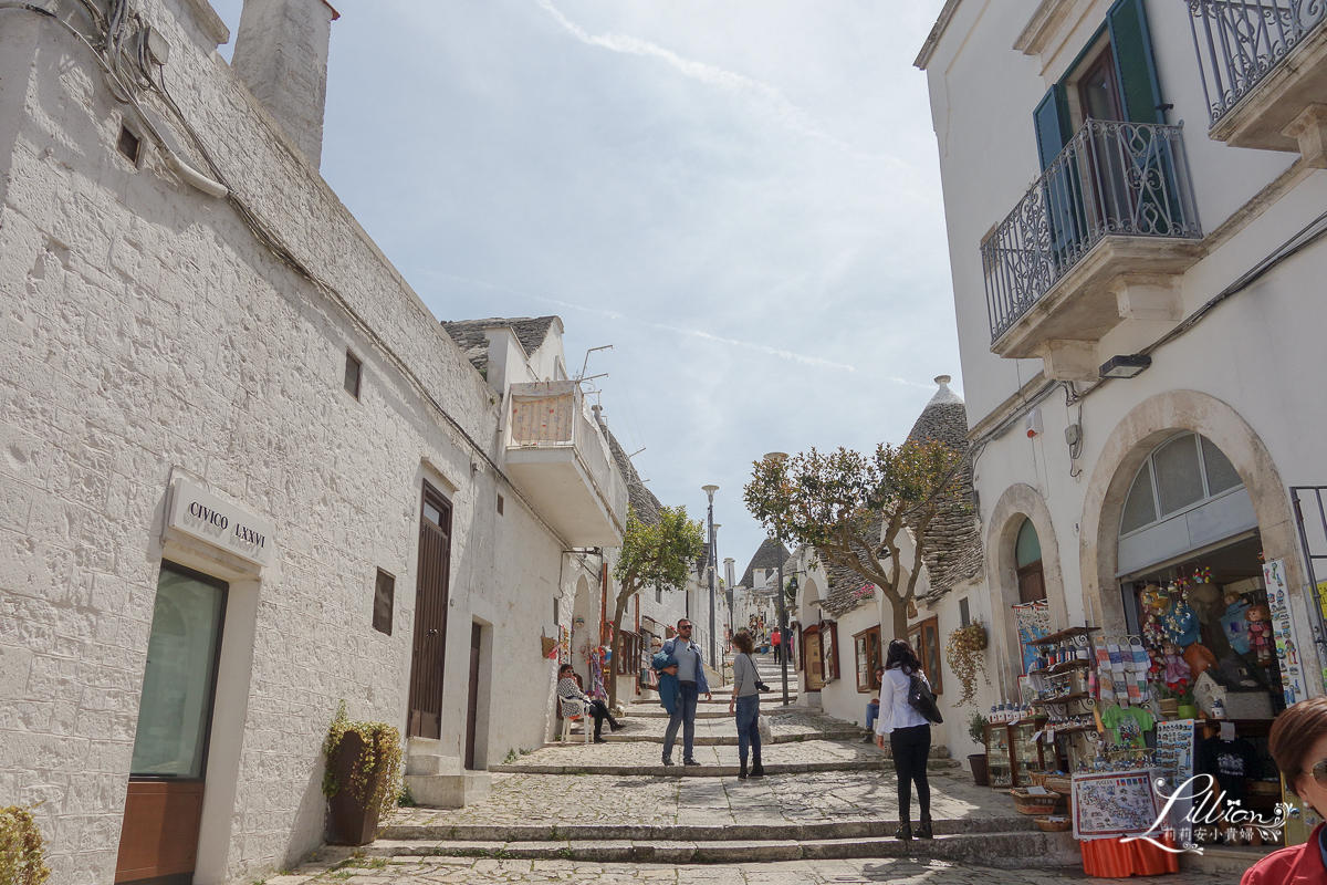 Alberobello, 蘑菇村, 阿爾貝羅貝洛, 南義大利旅遊, 義大利特魯洛, 馬泰拉蘑菇村, 蘑菇村歷史, Alberobello發音, 義大利