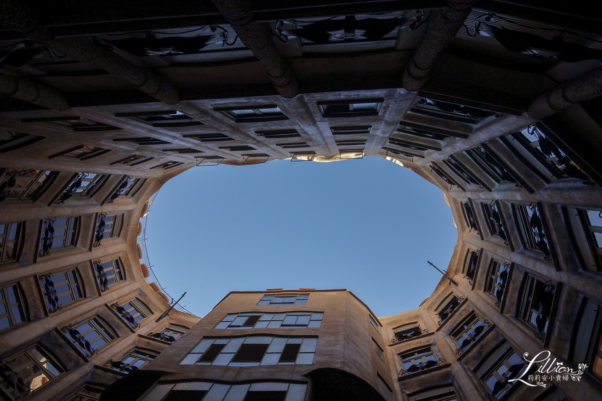 米拉之家, Casa Milà, 高第建築, 巴塞隆納景點推薦, 米拉之家門票購買, 米拉之家參觀重點, 米拉之家建築風格, 高第米拉之家, 米拉之家介紹, 米拉之家klook, 米拉之家傢具特色, 巴塞隆納, 巴塞隆拿, 巴塞隆納自助旅行, 巴塞隆納自助游, 巴塞隆納自由行, 西班牙親子自助旅行, 西班牙巴塞隆納, 西班牙自由行, 西班牙, 巴塞隆納攻略, 巴塞隆納懶人包