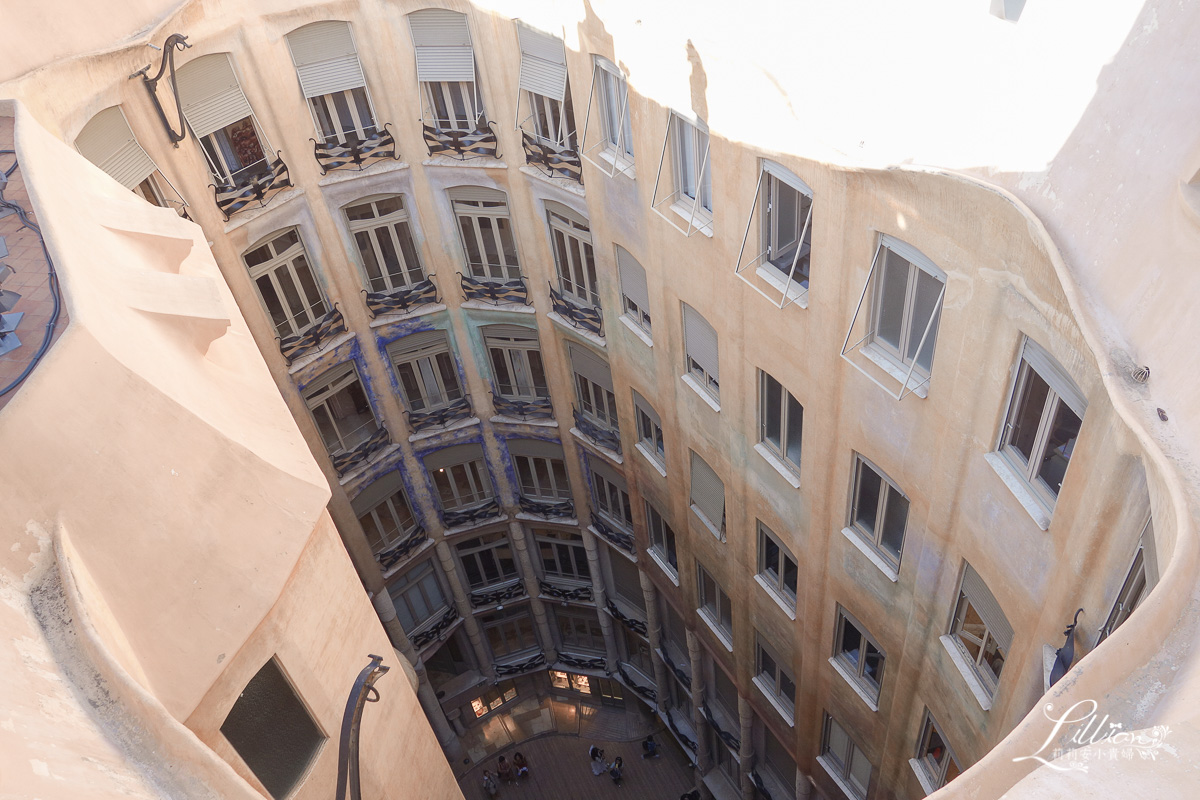 米拉之家, Casa Milà, 高第建築, 巴塞隆納景點推薦, 米拉之家門票購買, 米拉之家參觀重點, 米拉之家建築風格, 高第米拉之家, 米拉之家介紹, 米拉之家klook, 米拉之家傢具特色, 巴塞隆納, 巴塞隆拿, 巴塞隆納自助旅行, 巴塞隆納自助游, 巴塞隆納自由行, 西班牙親子自助旅行, 西班牙巴塞隆納, 西班牙自由行, 西班牙, 巴塞隆納攻略, 巴塞隆納懶人包