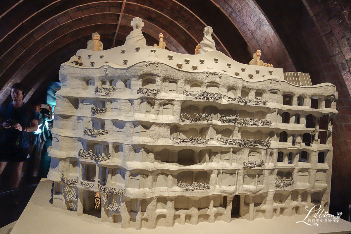 米拉之家, Casa Milà, 高第建築, 巴塞隆納景點推薦, 米拉之家門票購買, 米拉之家參觀重點, 米拉之家建築風格, 高第米拉之家, 米拉之家介紹, 米拉之家klook, 米拉之家傢具特色, 巴塞隆納, 巴塞隆拿, 巴塞隆納自助旅行, 巴塞隆納自助游, 巴塞隆納自由行, 西班牙親子自助旅行, 西班牙巴塞隆納, 西班牙自由行, 西班牙, 巴塞隆納攻略, 巴塞隆納懶人包