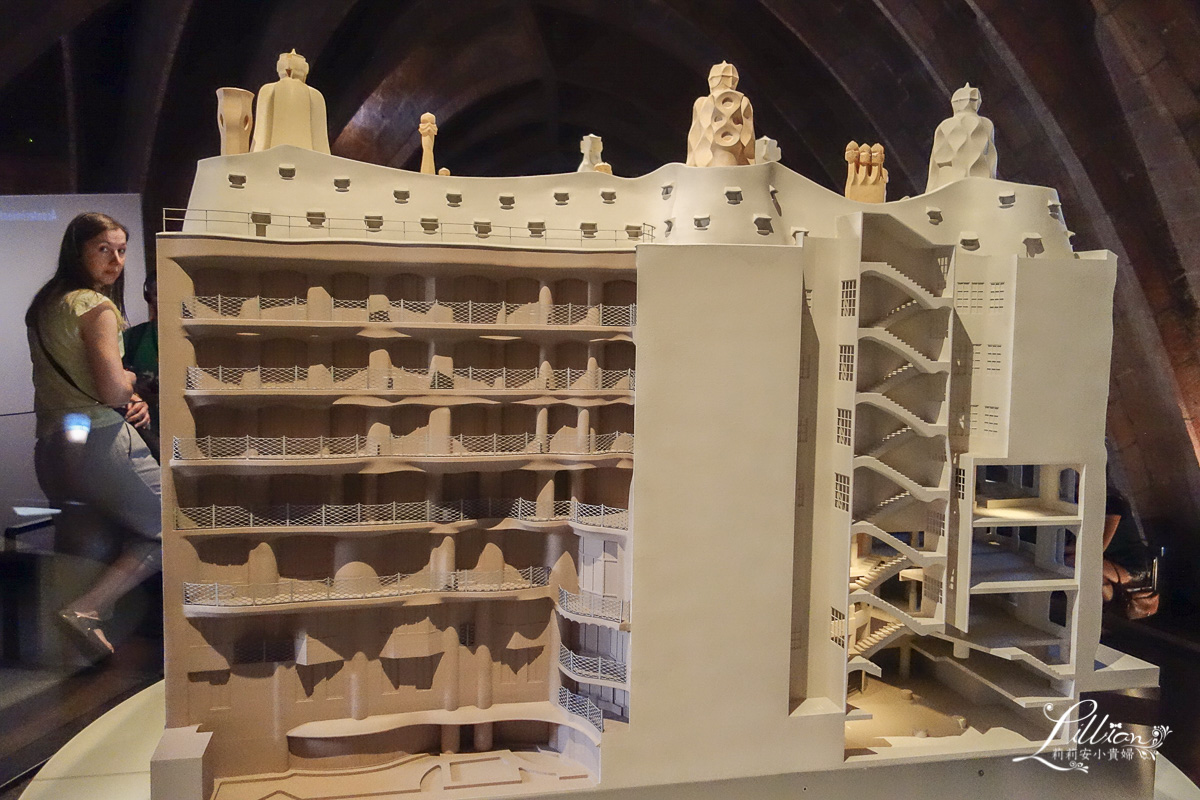 米拉之家, Casa Milà, 高第建築, 巴塞隆納景點推薦, 米拉之家門票購買, 米拉之家參觀重點, 米拉之家建築風格, 高第米拉之家, 米拉之家介紹, 米拉之家klook, 米拉之家傢具特色, 巴塞隆納, 巴塞隆拿, 巴塞隆納自助旅行, 巴塞隆納自助游, 巴塞隆納自由行, 西班牙親子自助旅行, 西班牙巴塞隆納, 西班牙自由行, 西班牙, 巴塞隆納攻略, 巴塞隆納懶人包