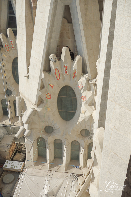 聖家堂, Basilica de la Sagrada Familia, 高第建築, 巴塞隆納景點推薦, 聖家堂門票購買, 聖家堂參觀重點, 聖家堂建築風格, 高第聖家堂, 聖家堂介紹, 聖家堂登塔, 聖家堂完工, 聖家堂西班牙, 聖家堂介紹, 巴塞隆納, 巴塞隆拿, 巴塞隆納自助旅行, 巴塞隆納自助游, 巴塞隆納自由行, 西班牙親子自助旅行, 西班牙巴塞隆納, 西班牙自由行, 西班牙, 巴塞隆納攻略