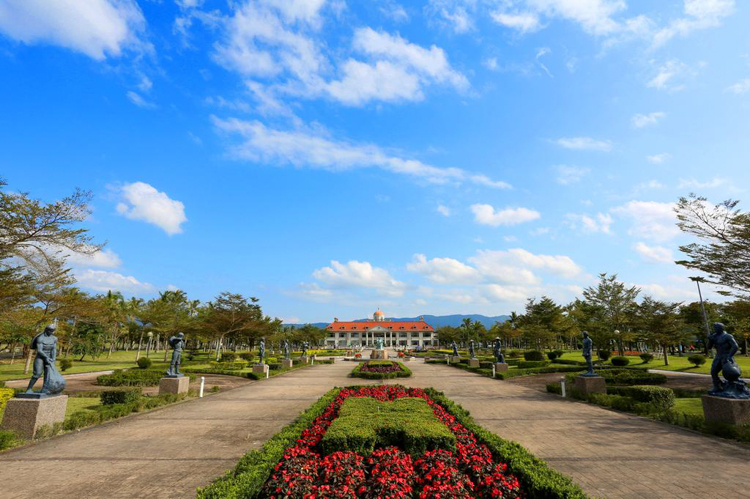 兆豐農場, 花蓮親子旅遊推薦, 花蓮親子景點推薦, 花蓮親子旅行推薦, 親子景點推薦, 花蓮度假推薦, 新光兆豐休閒農場, 兆豐農場住宿推薦, 花蓮住宿推薦, 小木屋住宿推薦, 鳳林景點, 兆豐農場交通, 兆豐農場優惠, 住宿券團購