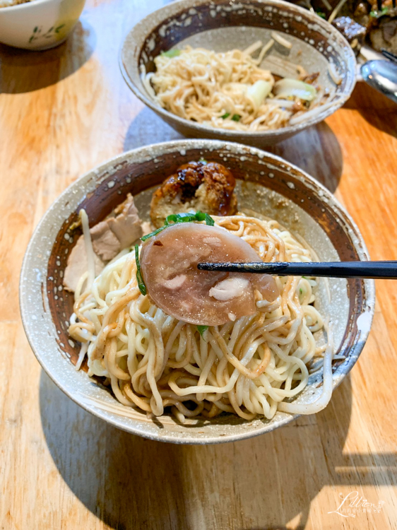 義成伯の麵店, 義成伯麵店, 屏東美食推薦, 里港美食推薦, 屏東里港美食, 網美打卡餐廳, 屏東打卡餐廳, 義成伯麵店菜單, 屏東平價餐廳推薦, 屏東小吃推薦, 屏東麵店推薦, 屏東人氣美食, 屏東美食, 里港美食, 里港景點