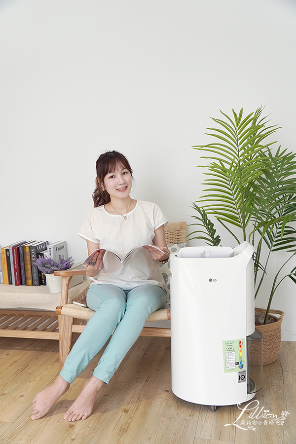 LG PuriCare Wi-Fi 變頻除濕機, Wi-Fi 遠端控制, 奈米離子, 烘鞋, 衣櫃除濕, 省電除濕機, 大容量除濕機, 好推除濕機, 梅雨季必備, LG PuriCare除濕機評價, LG PuriCare除濕機使用心得, LG 除濕機評價, LG除濕機比較