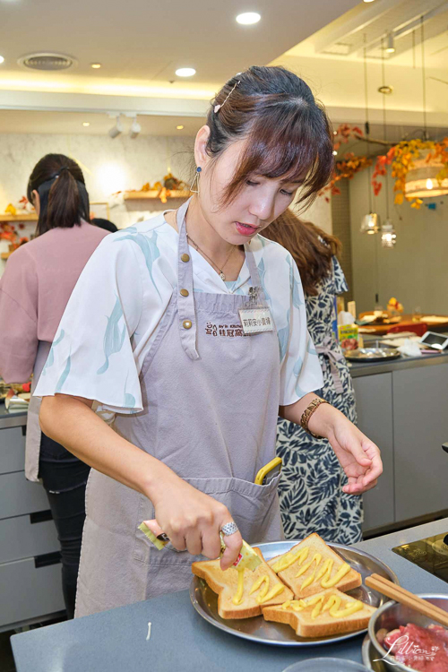 中秋烤肉作法, 中秋烤肉食譜, 中秋創意料理, 桂冠日式照燒醬, 桂冠蜂蜜芥末沙拉醬, 桂冠沙拉, 桂冠輕鬆料理醬, 牛排三明治作法, 牛排三明治料理, 桂冠窩廚房, 照燒醬料理, 媽媽料理推薦, 桂冠食譜, 懶人料理食譜, 照燒醬推薦