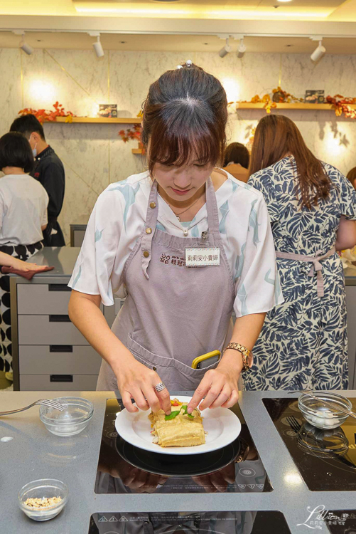 中秋烤肉作法, 中秋烤肉食譜, 中秋創意料理, 桂冠黑胡椒醬, 桂冠胡麻醬, 桂冠輕鬆料理醬, 金針菇作法, 金針菇料理, 烤箱料理, 桂冠窩廚房, 媽媽料理推薦, 桂冠食譜, 懶人料理食譜