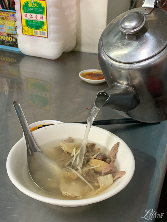 王媽媽牛雜湯, 嘉義美食推薦, 嘉義市美食推薦, 嘉義牛雜湯, 嘉義必吃美食, 嘉義東市場美食推薦, 嘉義王媽媽, 嘉義牛肉湯推薦, 嘉義牛雜湯推薦, 嘉義早午餐推薦, 嘉義王家牛雜湯, 嘉義東市場牛雜湯