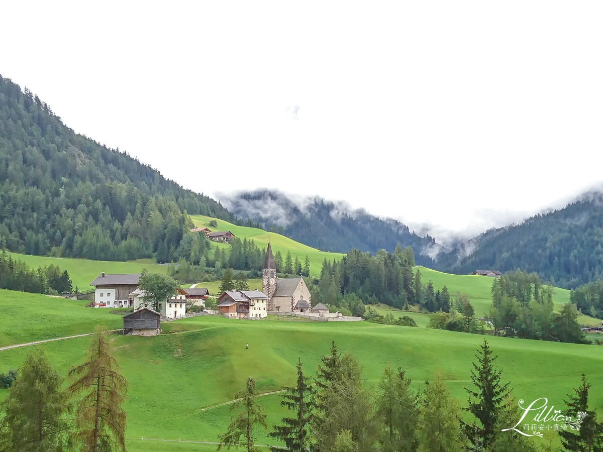 義大利推薦景點, dolomiti, 多洛米蒂, 多羅米提, 富內斯, Val di Funes, La chiesa di Santa Maddalena, 多洛米蒂景點推薦, 富內斯景點推薦, dolomiti景點推薦, Val di Funes景點推薦, 富內斯山谷, 多洛米提攻略, Dolomiti行程規劃, 多洛米提健行, 多洛米蒂, 多洛米蒂自駕