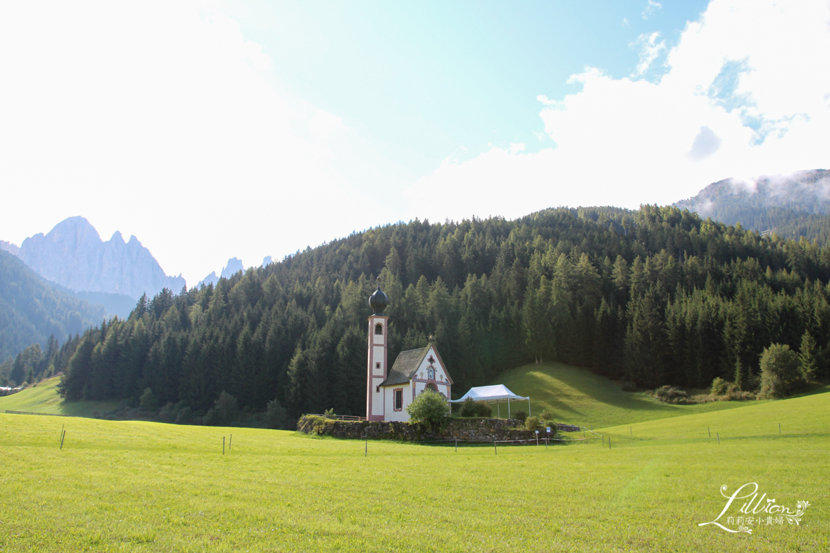 義大利推薦景點, dolomiti, 多洛米蒂, 多羅米提, 富內斯山谷, Val di Funes, Chiesa san Giovanni Funes, Kirche St. Johann in Ranui, Church of St. John, 多洛米蒂景點推薦, 富內斯景點推薦, dolomiti景點推薦, Val di Funes景點推薦, 多洛米蒂教堂推薦