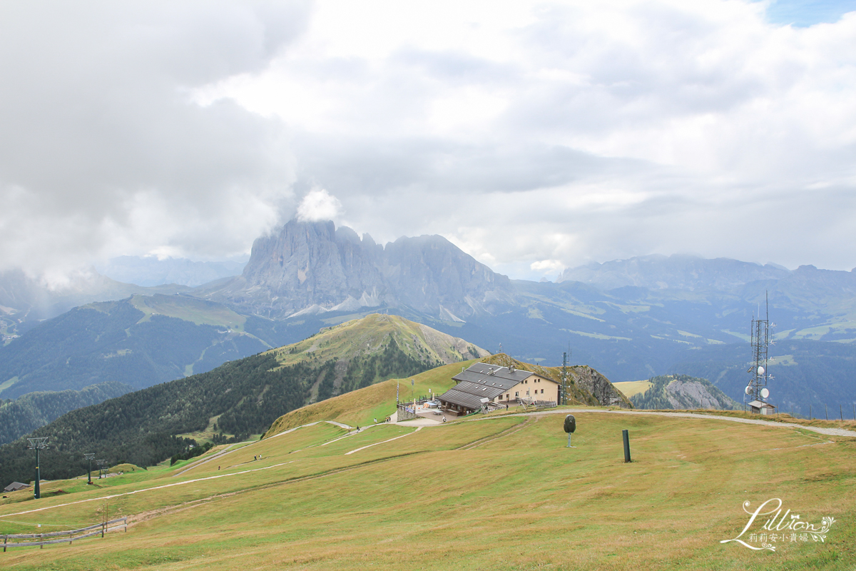 義大利推薦景點, dolomiti, 多洛米蒂, 多羅米提, Ortisei景點推薦, Ortisei滑雪纜車, Ortisei健行纜車, Val Gardena山谷, Gruppo delle Odle, Geisler gruppe, BAITA SOFIE蘇菲餐廳, 多洛米蒂美食推薦, 蓋斯勒群峰, dolomiti美食推薦, Puez-Geisler Nature Park, Ortisei纜車推薦, dolomiti纜車, Ortisei-Furnes-Seceda纜車, Geisleralm, Alpe di Seceda, Funivie Seceda Spa纜車, 多洛米蒂Dolomiti