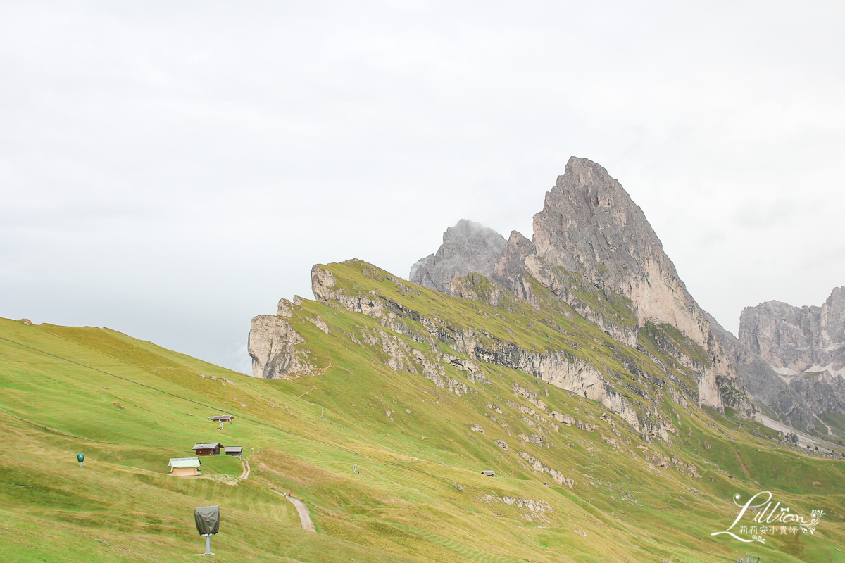 Funivie Seceda Spa, Baita Sofie Hütte, Gruppo delle Odle, Odle山峰, Ortisei餐廳推薦, Ortisei健行纜車, Ortisei咖啡館推薦, Ortisei景點推薦, Ortisei滑雪纜車, Ortisei纜車推薦, Seceda, South Tyrol, 南提洛爾, 多洛米蒂, 多洛米蒂Dolomiti, 多洛米蒂纜車, 多洛米蒂自由行, 多羅米提, 白馬飯店, 維洛納, 義大利世界遺產, 義大利推薦景點, 義大利自助旅行, 義大利阿爾卑斯山