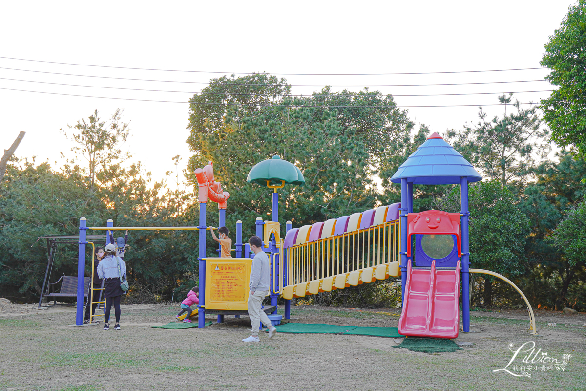 藍鵲渡假莊園, 通霄藍鵲渡假莊園, 苗栗藍鵲渡假莊園, 免搭帳露營, 露營車, 苗栗親子景點推薦, 苗栗景點推薦, 苗栗網美打卡景點推薦, 通霄民宿推薦, 苗栗民宿推薦, 苗栗住宿推薦, 苗栗親子民宿推薦, 溜滑梯景點, 露營營地, 苗栗小木屋推薦