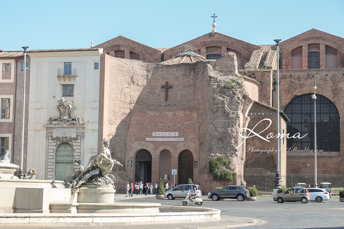 天使與殉教者聖母大殿, 羅馬自由行, 義大利自由行, Santa Maria degli Angeli, 義大利自助旅行, 米開朗基羅, 伽利略, 本初子午線, 戴克里先浴場, Thermae Diocletiani, 羅馬行程, 羅馬自助旅行, 羅馬推薦景點, 羅馬termini火車站