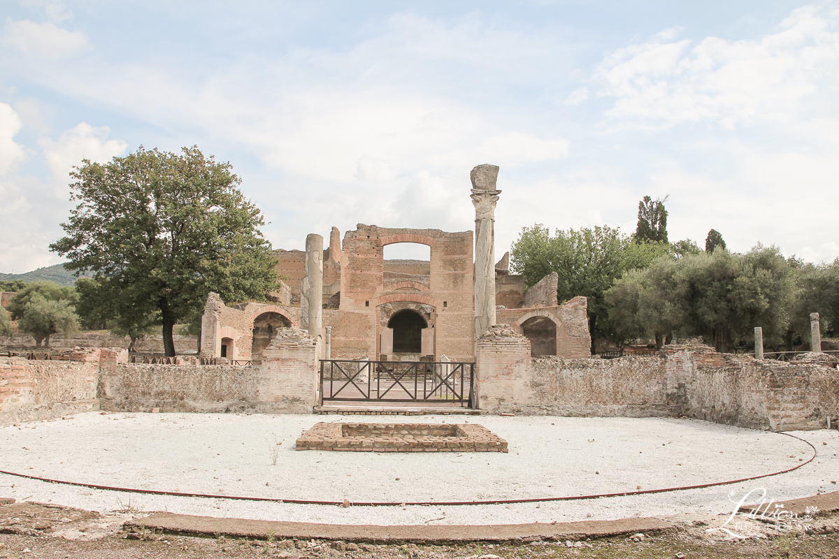 哈德良別墅, Villa Adriana, 義大利自由行, 羅馬自由行, 義大利自助旅行, 蒂沃利, Tivoli, 哈德良皇帝, 哈德良別墅交通方式, 羅馬浴場, 卡諾普斯, Canopus, 羅馬行程, 羅馬自助旅行, 羅馬推薦景點, 義大利景點推薦, 蒂沃利哈德良別墅, 蒂沃利哈德良別墅交通方式,羅馬別墅