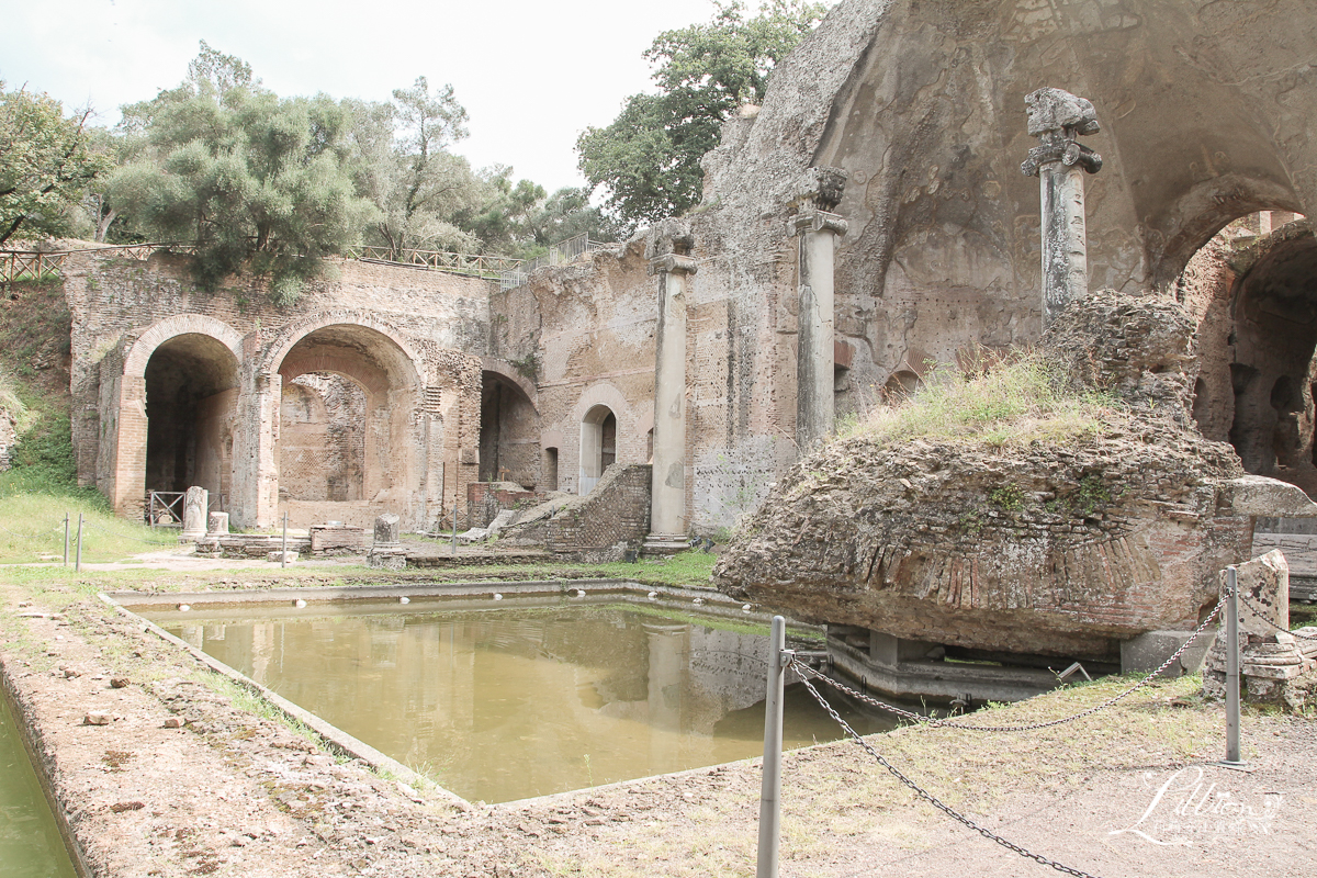 哈德良別墅, Villa Adriana, 義大利自由行, 羅馬自由行, 義大利自助旅行, 蒂沃利, Tivoli, 哈德良皇帝, 哈德良別墅交通方式, 羅馬浴場, 卡諾普斯, Canopus, 羅馬行程, 羅馬自助旅行, 羅馬推薦景點, 義大利景點推薦, 蒂沃利哈德良別墅, 蒂沃利哈德良別墅交通方式,羅馬別墅