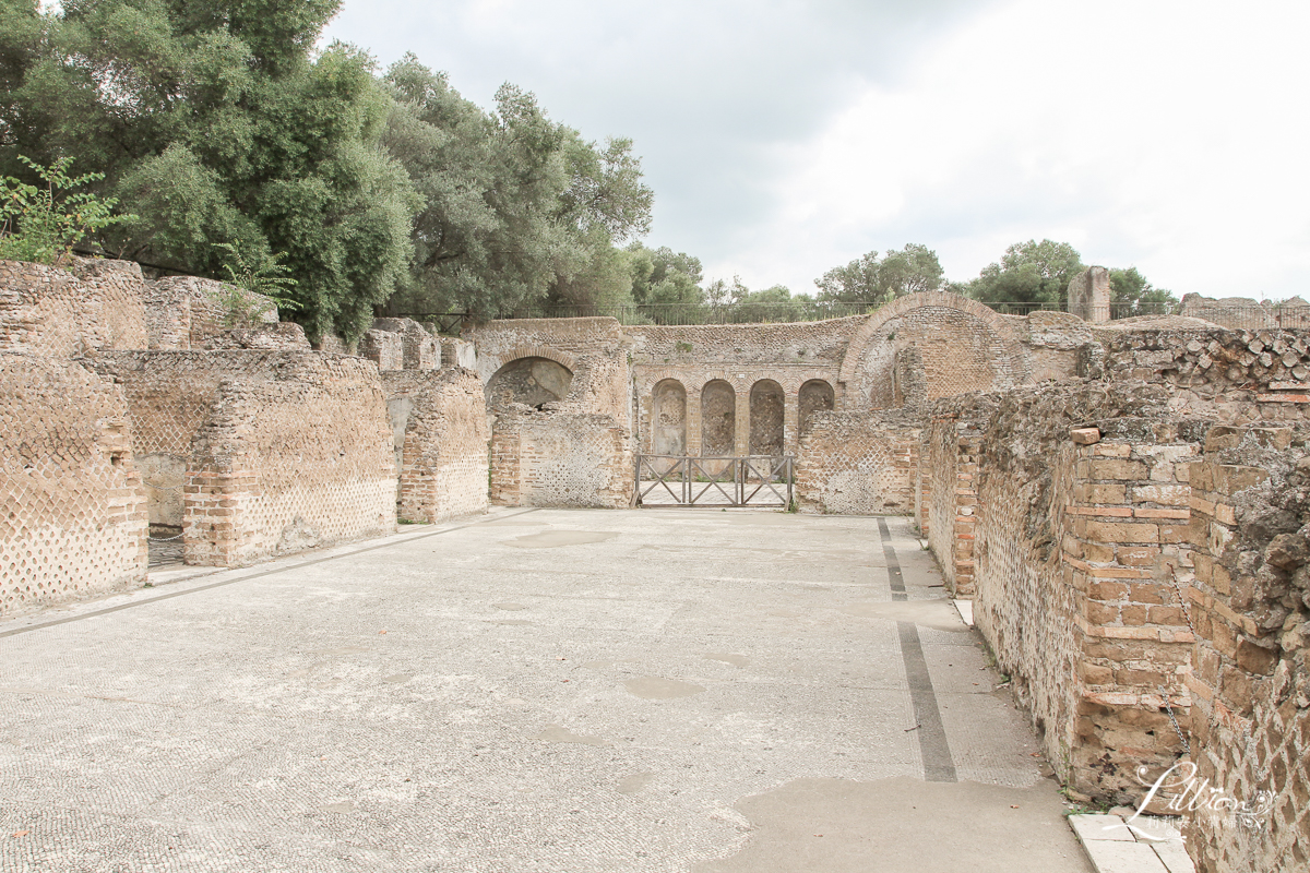 哈德良別墅, Villa Adriana, 義大利自由行, 羅馬自由行, 義大利自助旅行, 蒂沃利, Tivoli, 哈德良皇帝, 哈德良別墅交通方式, 羅馬浴場, 卡諾普斯, Canopus, 羅馬行程, 羅馬自助旅行, 羅馬推薦景點, 義大利景點推薦, 蒂沃利哈德良別墅, 蒂沃利哈德良別墅交通方式,羅馬別墅