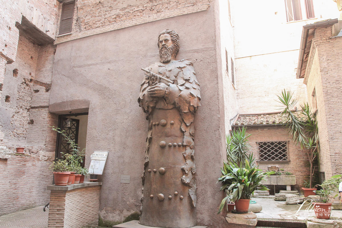 天使與殉教者聖母大殿, 羅馬自由行, 義大利自由行, Santa Maria degli Angeli, 義大利自助旅行, 米開朗基羅, 伽利略, 本初子午線, 戴克里先浴場, Thermae Diocletiani, 羅馬行程, 羅馬自助旅行, 羅馬推薦景點, 羅馬termini火車站