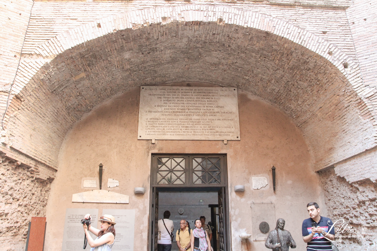 天使與殉教者聖母大殿, 羅馬自由行, 義大利自由行, Santa Maria degli Angeli, 義大利自助旅行, 米開朗基羅, 伽利略, 本初子午線, 戴克里先浴場, Thermae Diocletiani, 羅馬行程, 羅馬自助旅行, 羅馬推薦景點, 羅馬termini火車站