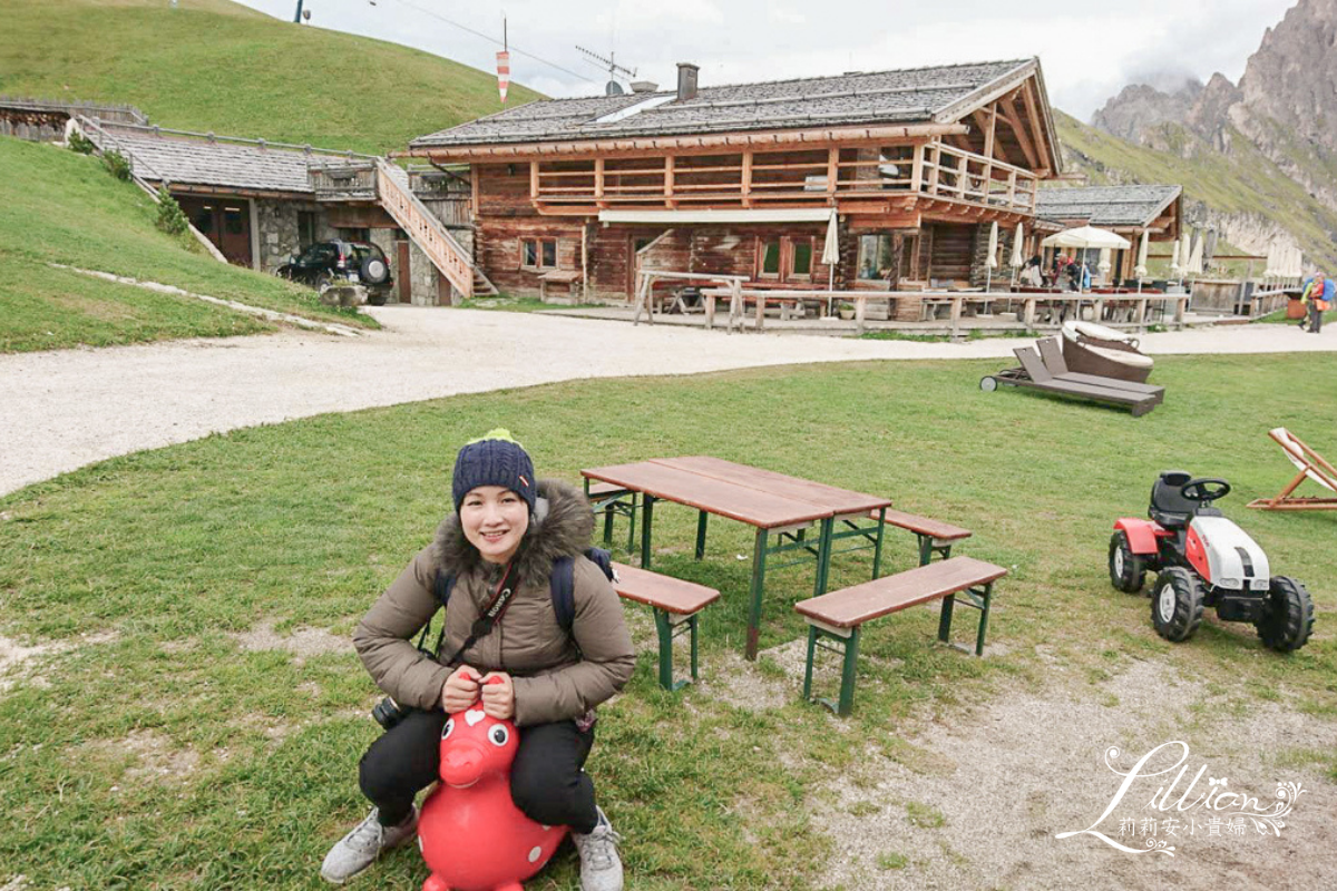 義大利推薦景點, dolomiti, 多洛米蒂, 多羅米提, Ortisei景點推薦, Ortisei滑雪纜車, Ortisei健行纜車, Val Gardena山谷, Gruppo delle Odle, Geisler gruppe, BAITA SOFIE蘇菲餐廳, 多洛米蒂美食推薦, 蓋斯勒群峰, dolomiti美食推薦, Puez-Geisler Nature Park, Ortisei纜車推薦, dolomiti纜車, Ortisei-Furnes-Seceda纜車, Geisleralm, Alpe di Seceda, Funivie Seceda Spa纜車, 多洛米蒂Dolomiti