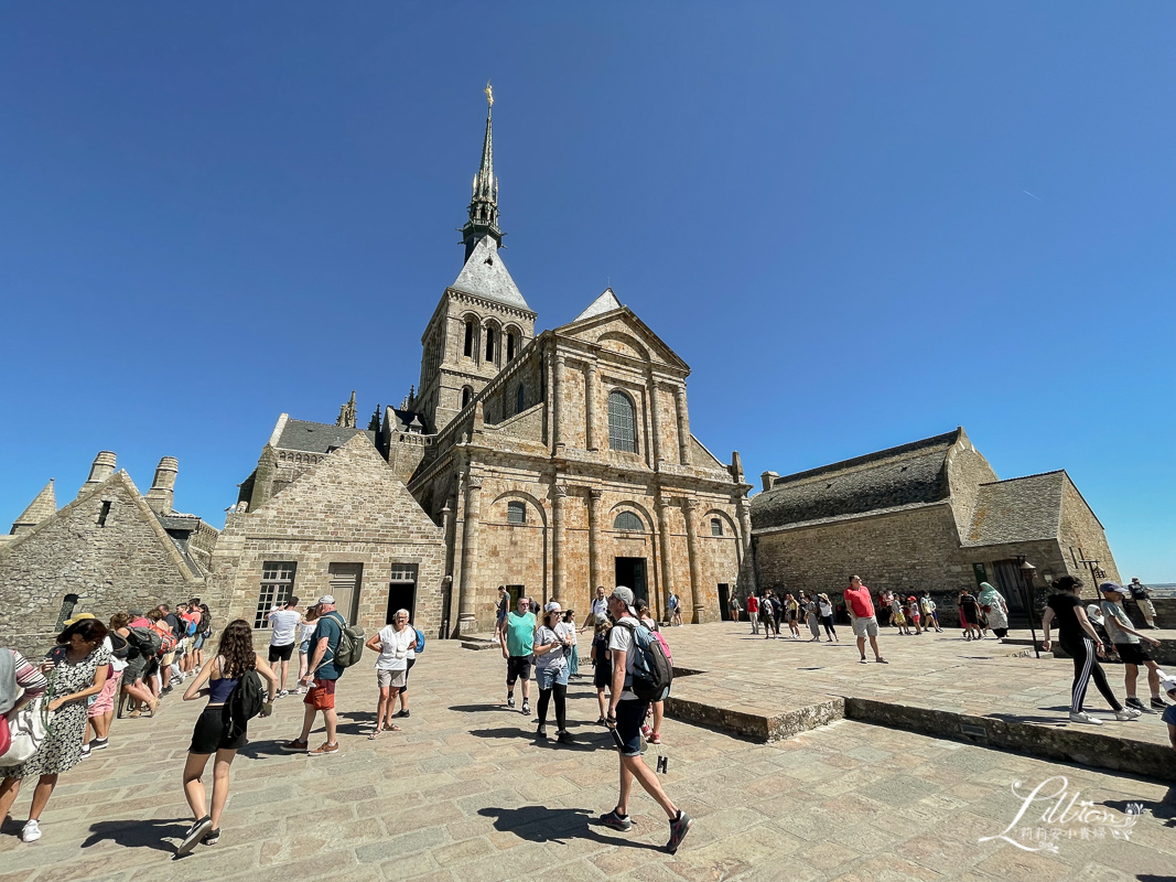 聖米歇爾山, Le Mont Saint-Michel, 法國自由行, 諾曼第景點推薦, 法國景點推薦, 巴黎郊區景點推薦, 聖米歇爾修道院, 聖米歇爾山的交通, 法國自助旅行, 聖米歇爾山的歷史, 聖米歇爾山攻略, 聖米歇爾山懶人包, 聖米歇爾山美食推薦, 葡拉媽媽蛋捲店, La Mère Poulard, 聖米歇爾山蛋捲