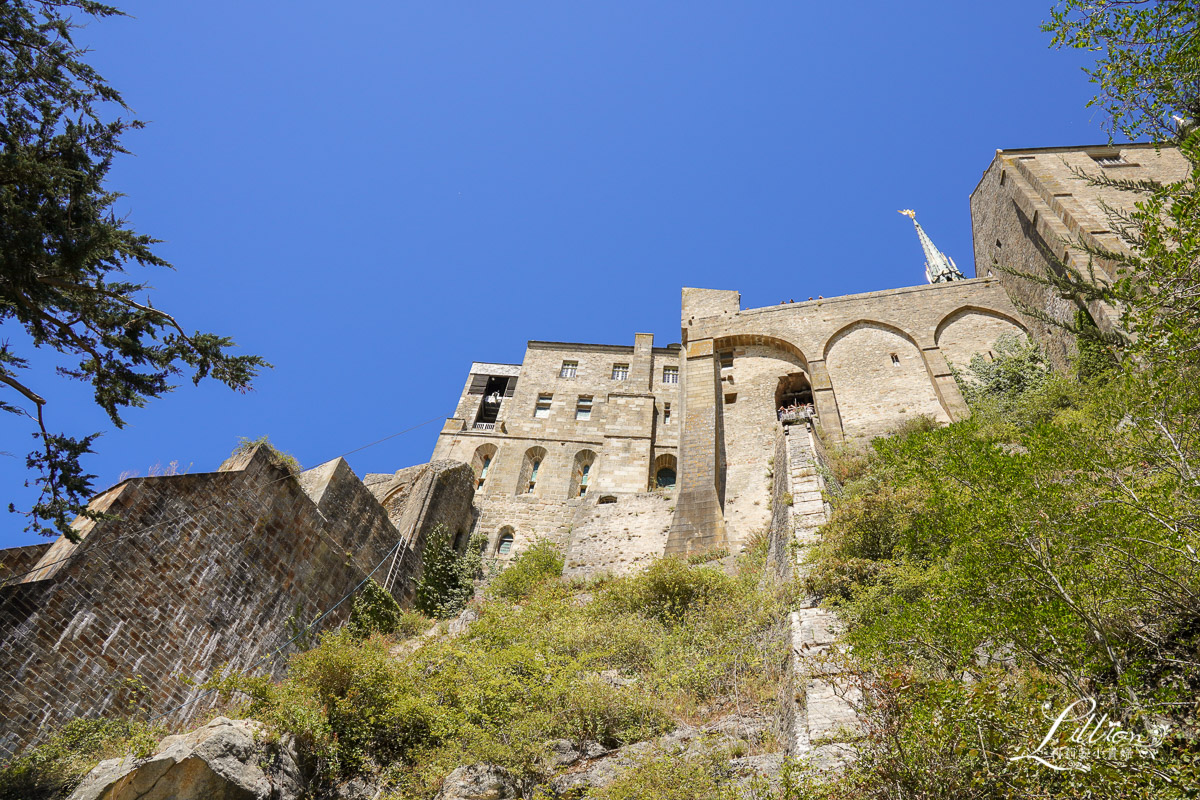 聖米歇爾山, Le Mont Saint-Michel, 法國自由行, 諾曼第景點推薦, 法國景點推薦, 巴黎郊區景點推薦, 聖米歇爾修道院, 聖米歇爾山的交通, 法國自助旅行, 聖米歇爾山的歷史, 聖米歇爾山攻略, 聖米歇爾山懶人包, 聖米歇爾山美食推薦, 葡拉媽媽蛋捲店, La Mère Poulard, 聖米歇爾山蛋捲