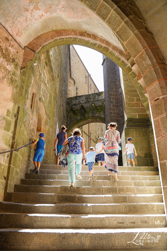 聖米歇爾山, Le Mont Saint-Michel, 法國自由行, 諾曼第景點推薦, 法國景點推薦, 巴黎郊區景點推薦, 聖米歇爾修道院, 聖米歇爾山的交通, 法國自助旅行, 聖米歇爾山的歷史, 聖米歇爾山攻略, 聖米歇爾山懶人包, 聖米歇爾山美食推薦, 葡拉媽媽蛋捲店, La Mère Poulard, 聖米歇爾山蛋捲