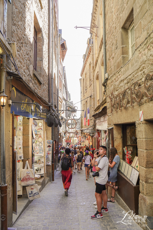 聖米歇爾山, Le Mont Saint-Michel, 法國自由行, 諾曼第景點推薦, 法國景點推薦, 巴黎郊區景點推薦, 聖米歇爾修道院, 聖米歇爾山的交通, 法國自助旅行, 聖米歇爾山的歷史, 聖米歇爾山攻略, 聖米歇爾山懶人包, 聖米歇爾山美食推薦, 葡拉媽媽蛋捲店, La Mère Poulard, 聖米歇爾山蛋捲