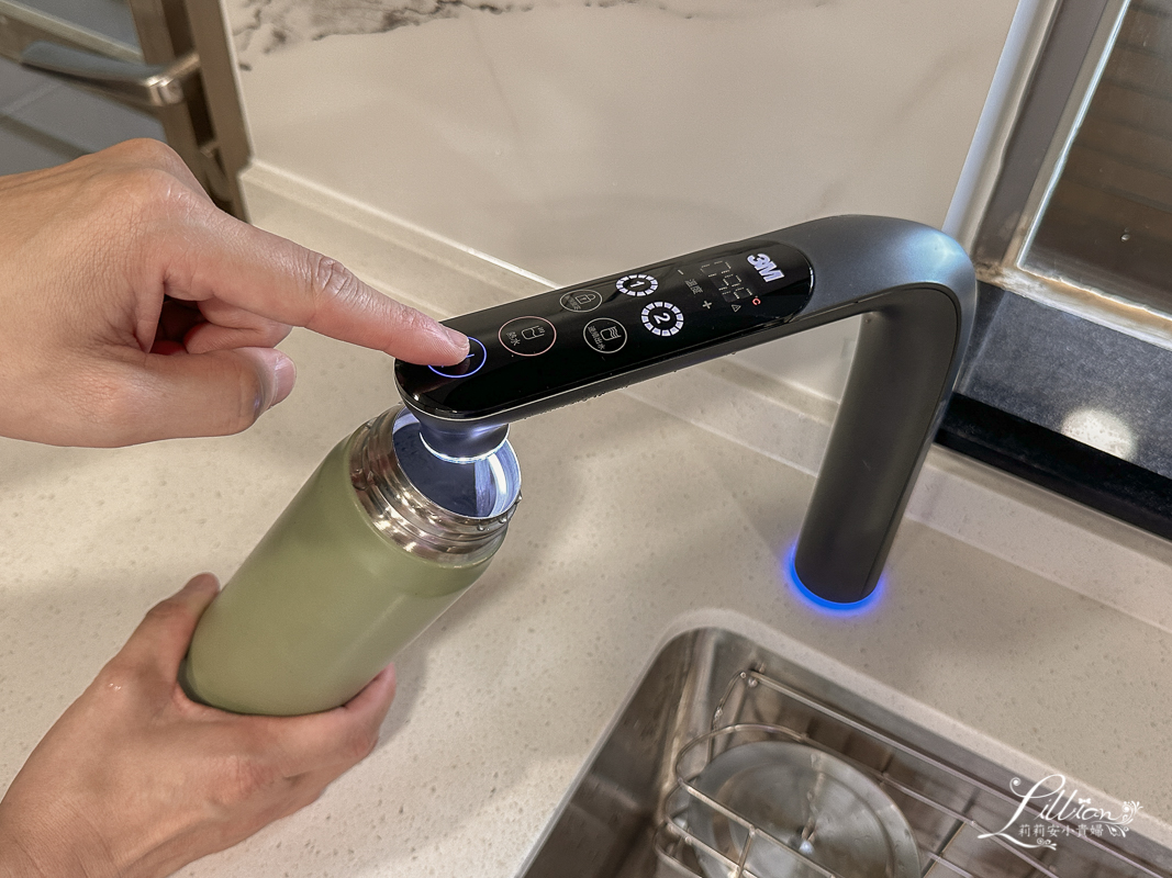 瞬熱飲水機推薦：3M IH1000櫥下型瞬熱式熱飲機安裝與開箱、保養，紅外線精準偵測，出水溫度更為精確，喝咖啡、泡奶更加輕鬆@