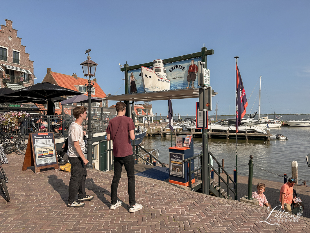 福倫丹, Volendam, 沃倫丹, 荷蘭自由行, 荷蘭景點推薦, 艾登, edam, 馬肯, Marken, 阿姆斯特丹一日遊, 北海漁村, 荷蘭景點, 阿姆斯特丹近郊, 美食, 交通, 2026