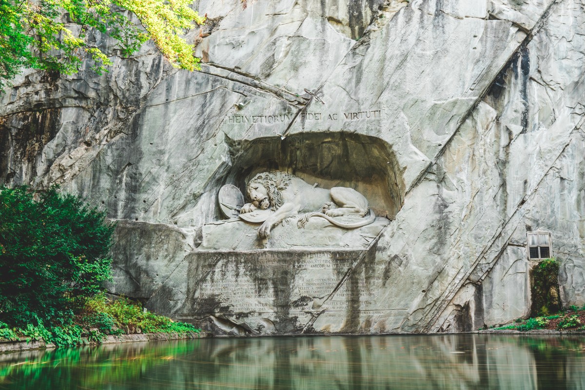 瑞士自由行,瑞士旅遊,瑞士景點,瑞士旅遊費用,瑞士交通,瑞士行程,瑞士住宿,少女峰,馬特洪峰,瑞士通票,歐洲eSIM,琉森,蘇黎世,2025瑞士, Lauterbrunnen, Swiss Travel Pass, 伯恩, 茵特拉根, 格林德瓦