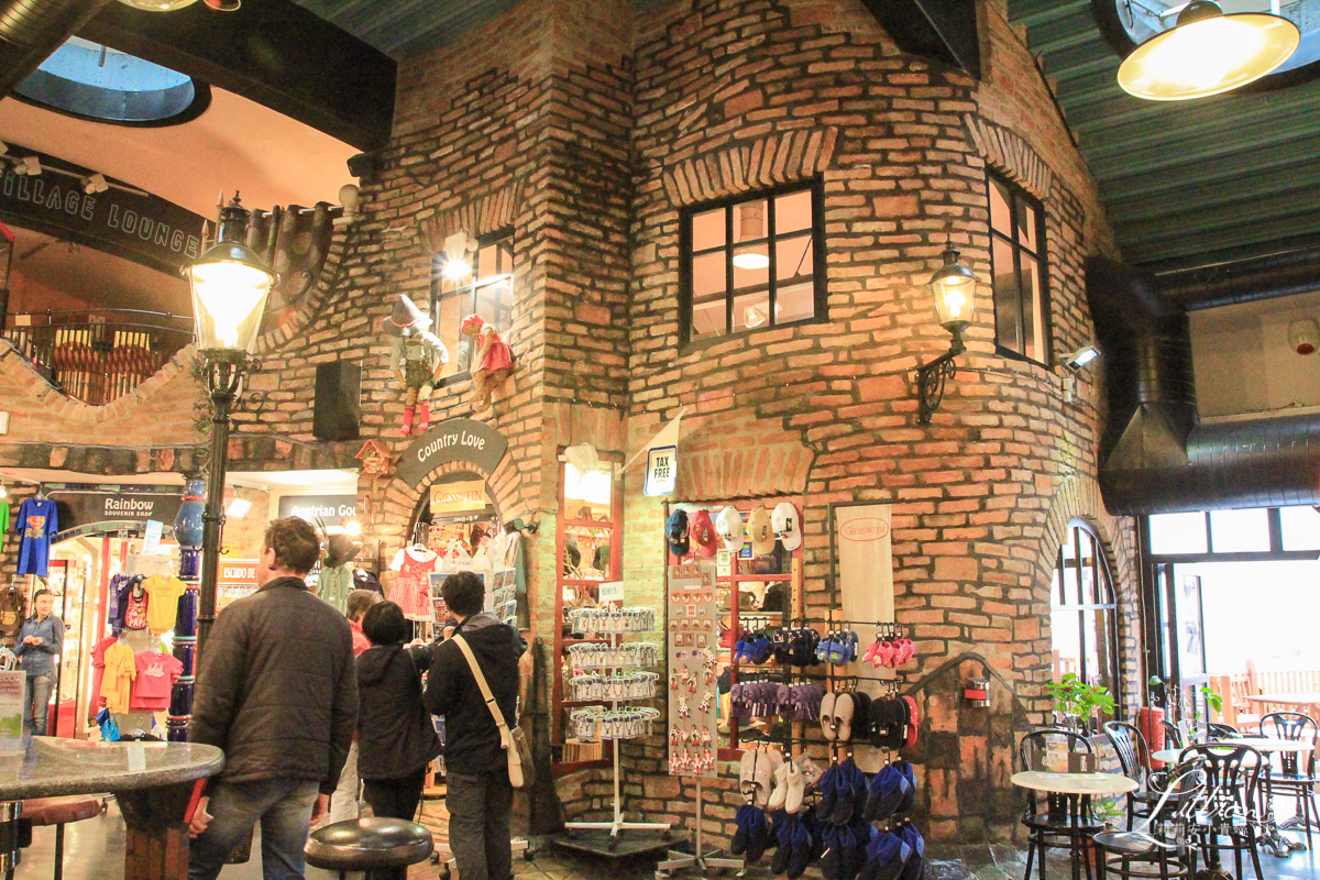 百水公寓, 百水公寓交通, 百水公寓紀念品, 百水公寓建築師, Hunderwasser Haus, 維也納自由行, 奧地利自由行, 維也納景點, 維也納在哪個國家, 維也納旅遊, 維也納美食, 維也納住宿, 維也納推薦景點, 維也納推薦美食, 維也納推薦住宿, 維也納在哪裡, 維也納三天兩夜, 百水先生,,,