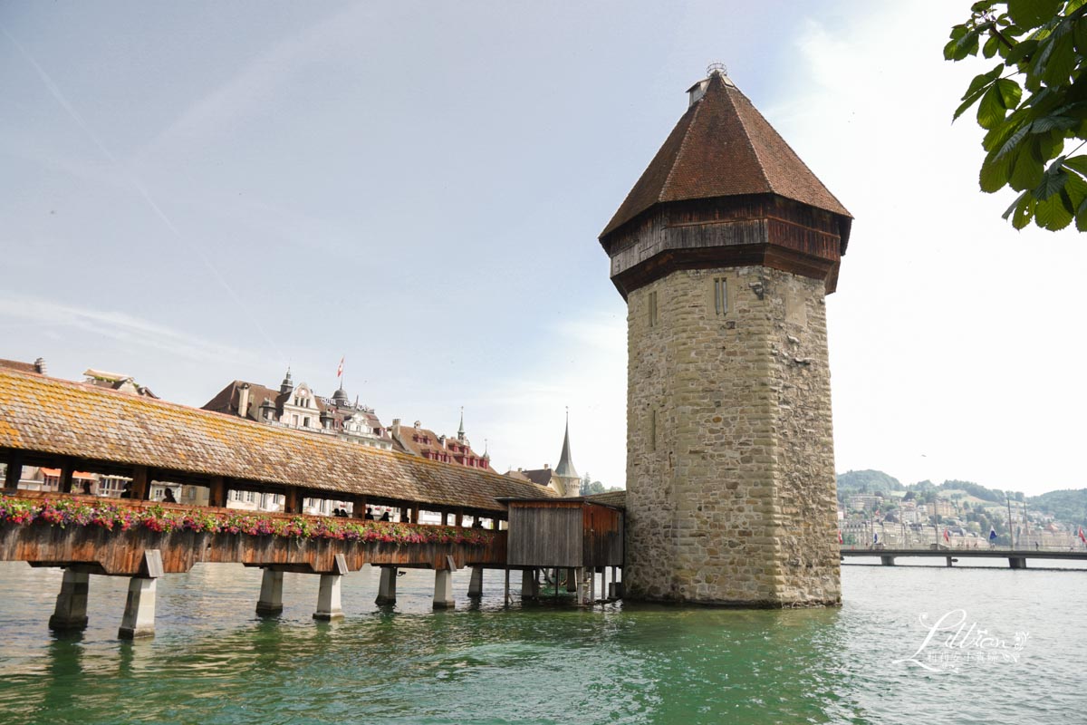 瑞士琉森景點推薦：卡貝爾橋Kapellbrücke，從歷史到浴火重生的絕美傳奇
