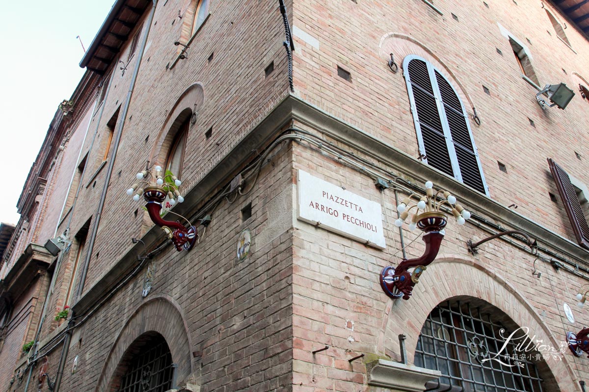 Siena,Toscana,Tusany,佛羅倫斯,意大利,托斯卡尼,托斯卡尼攻略,托斯卡尼景點推薦,托斯卡尼自助旅行,托斯卡尼行程規劃,義大利,義大利Siena,義大利托斯卡尼,義大利西恩納,西恩納,西恩納必遊景點,西恩納貝殻廣場,貝殻廣場