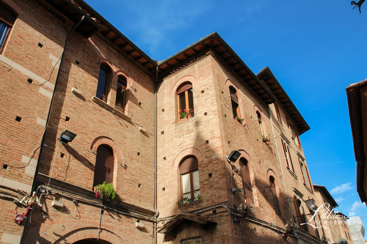 Siena,Toscana,Tusany,佛羅倫斯,意大利,托斯卡尼,托斯卡尼攻略,托斯卡尼景點推薦,托斯卡尼自助旅行,托斯卡尼行程規劃,義大利,義大利Siena,義大利托斯卡尼,義大利西恩納,西恩納,西恩納必遊景點,西恩納貝殻廣場,貝殻廣場