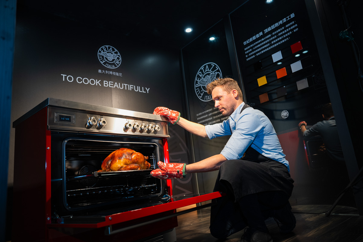Bertazzoni, 爐連烤, Bertazzoni爐連烤, 義大利廚房, IH 爐連烤, 爐連烤推薦, 連烤爐, 義大利爐連烤, 爐連烤使用心得