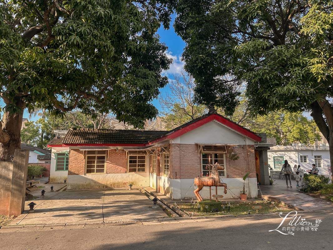 馬祖新村眷村文創園區, 馬祖新村, 中壢馬祖新村, 桃園馬祖新村, 馬祖新村文創園區, 馬祖眷村, 中壢眷村, 桃園一日遊, 桃園景點, 桃園景點推薦, 桃園景點一日遊, 桃園景點親子, 桃園景點戶外, 桃園旅遊景點, 桃園好玩, 桃園一日遊景點, 桃園旅遊景點, 桃園親子, 龍崗市場, 忠貞市場