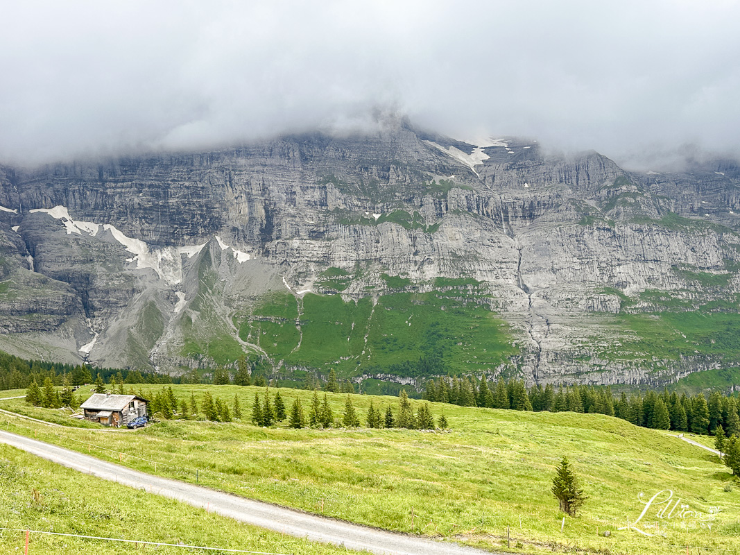 少女峰, 瑞士少女峰, jungfrau, Kleine Scheidegg, 小夏戴克, 愛的迫降, 溫根 , Wengen, 瑞士三大名峰, 勞特布魯嫩, Lauterbrunnen, 瀑布鎮, 梅利申, Männlichen, 少女峰通行證, 少女峰交通, 瑞士推薦景點, 少女峰攻略,瑞士自由行