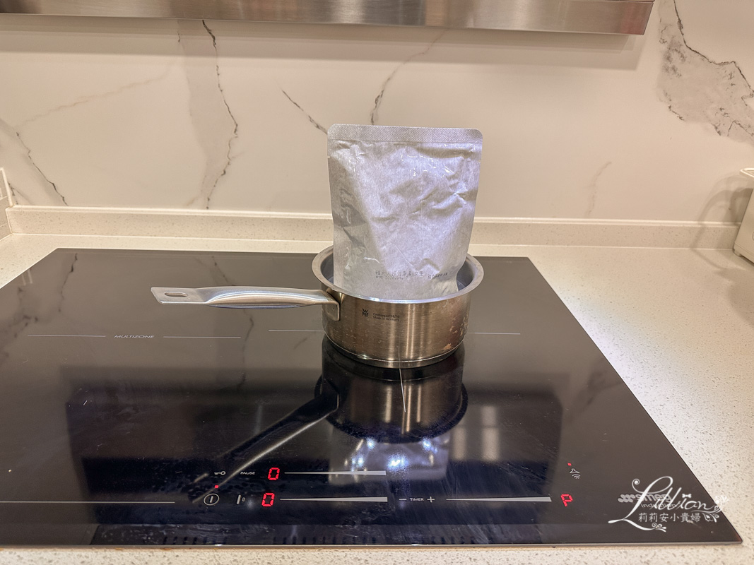 芳茲滴雞精, 芳茲生技, 滴雞精推薦, 雞精推薦, 芳茲, 芳茲轉大人雞精排骨燉湯, 芳茲滴魚精, 滴雞精, 芳茲日月養生滴雞精, 芳茲滴雞精評價, 芳茲滴雞精門市, 兒童滴雞精, 芳茲雞精, 轉大人滴雞精, 成長關鍵期必備, 常溫滴雞精, 青春期, 轉骨黃金期, 青少女,性早熟