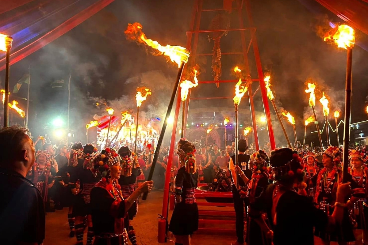 米干, 龍岡米干節, 忠貞米干, 忠貞新村文化園區, 阿美米干, 龍岡米干, 忠貞市場美食, 忠貞市場米干, 忠貞市場必吃, 國旗屋, 阿美米乾, 雲南米干, 桃園美食推薦,