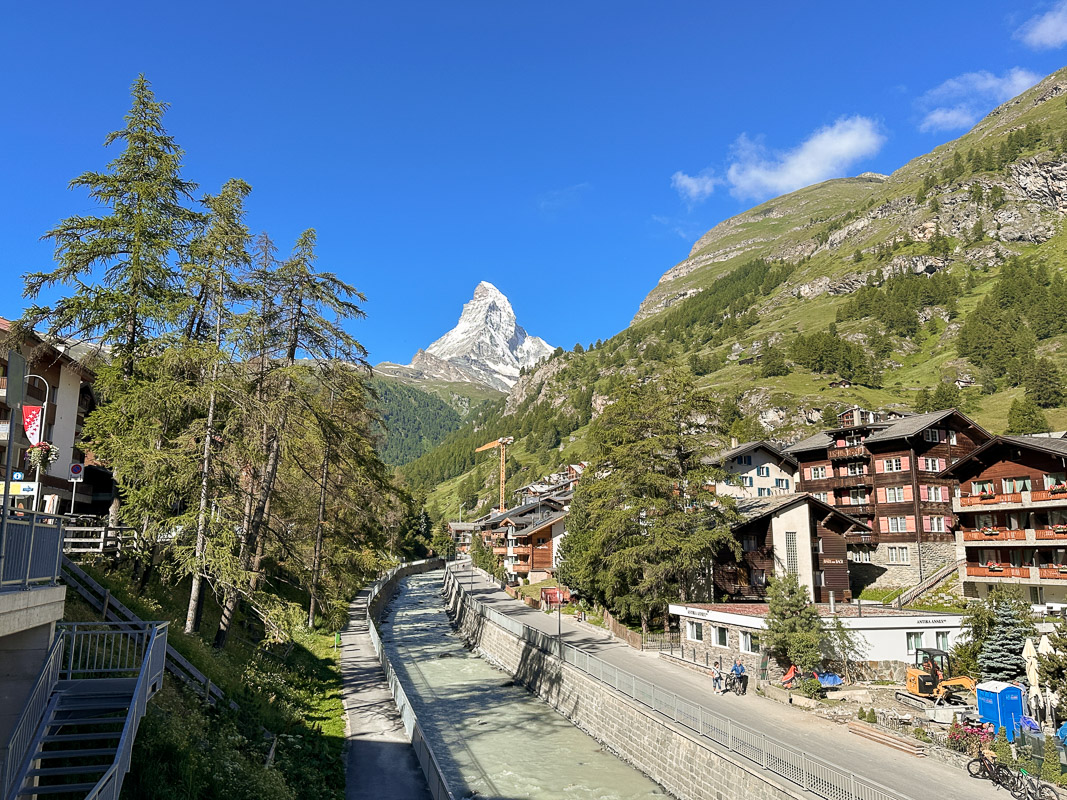 網站近期文章：瑞士策馬特自由行：策馬特群山綜覽通行證(Peak Pass)、Peak2Peak和單獨買車票哪個划算？