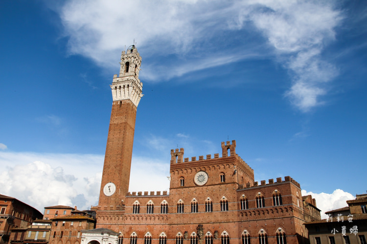 Siena,Toscana,Tusany,佛羅倫斯,意大利,托斯卡尼,托斯卡尼攻略,托斯卡尼旅遊,托斯卡尼景點推薦,托斯卡尼自助旅行,托斯卡尼自助游,托斯卡尼自助行程,托斯卡尼行程,托斯卡尼行程規劃,托斯卡尼親子自助旅行,旅行,義大利,義大利Siena,義大利托斯卡尼,義大利西恩納,義大利親子自助旅行,西恩納,西恩納必遊景點,西恩納貝殻廣場,貝殻廣場 @莉莉安小貴婦旅行札記