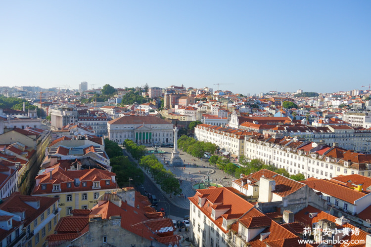 A Vida Portuguesa,Bertrand Livreiros,Casa Das Bifanas,Conserveira de Lisboa,Elevador de Santa Justa,Lisboa,Lisbon,Monumento aos Descobrimentos,Mosteiro dos Jerónimos,Pastéis de Belém,Torre de Belém,哲羅姆派修道院,巴西人咖啡,熱羅尼莫斯修道院,發現者紀念碑,聖胡斯塔升降梯,聖胡斯塔電梯,葡萄牙,葡萄牙必逛,葡萄牙攻略,葡萄牙旅行,葡萄牙景點推薦,葡萄牙游,葡萄牙親子自助旅行,葡萄牙遊記,葡萄牙里斯本,葡萄牙里斯本景點,豬扒包,貝倫塔,貝倫蛋塔,里斯本,里斯本lisbon,里斯本交通攻略,里斯本住宿推薦,里斯本天氣,里斯本必買,里斯本必遊景點,里斯本推薦景點,里斯本旅遊,里斯本旅遊攻略,里斯本機場,里斯本百年書店,里斯本美食推薦,里斯本自助旅行,里斯本自助游,里斯本自助行程,里斯本自由行,里斯本行程,里斯本親子旅行,里斯本購物推薦,里斯本遊記,里斯本雜貨鋪,里斯本黃色電車,魚罐頭老店 @莉莉安小貴婦旅行札記